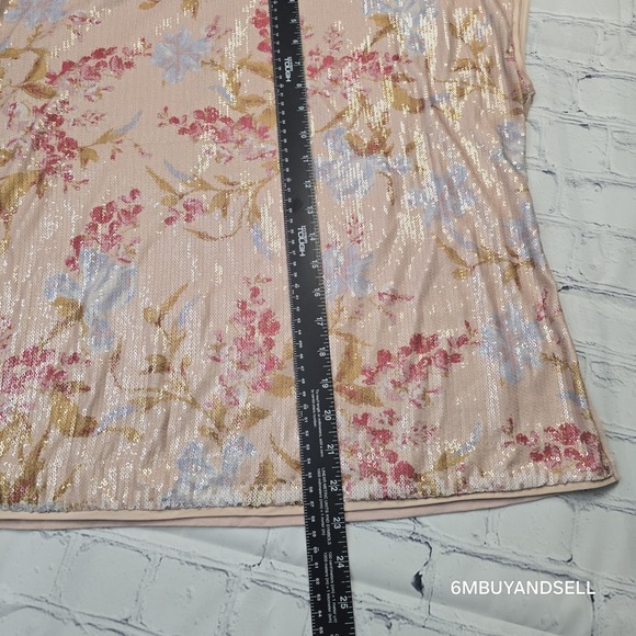 Vince Camuto Womens Sequin Floral Print Top Pink Short Sleeve Blouse Medium - Picture 6 of 16